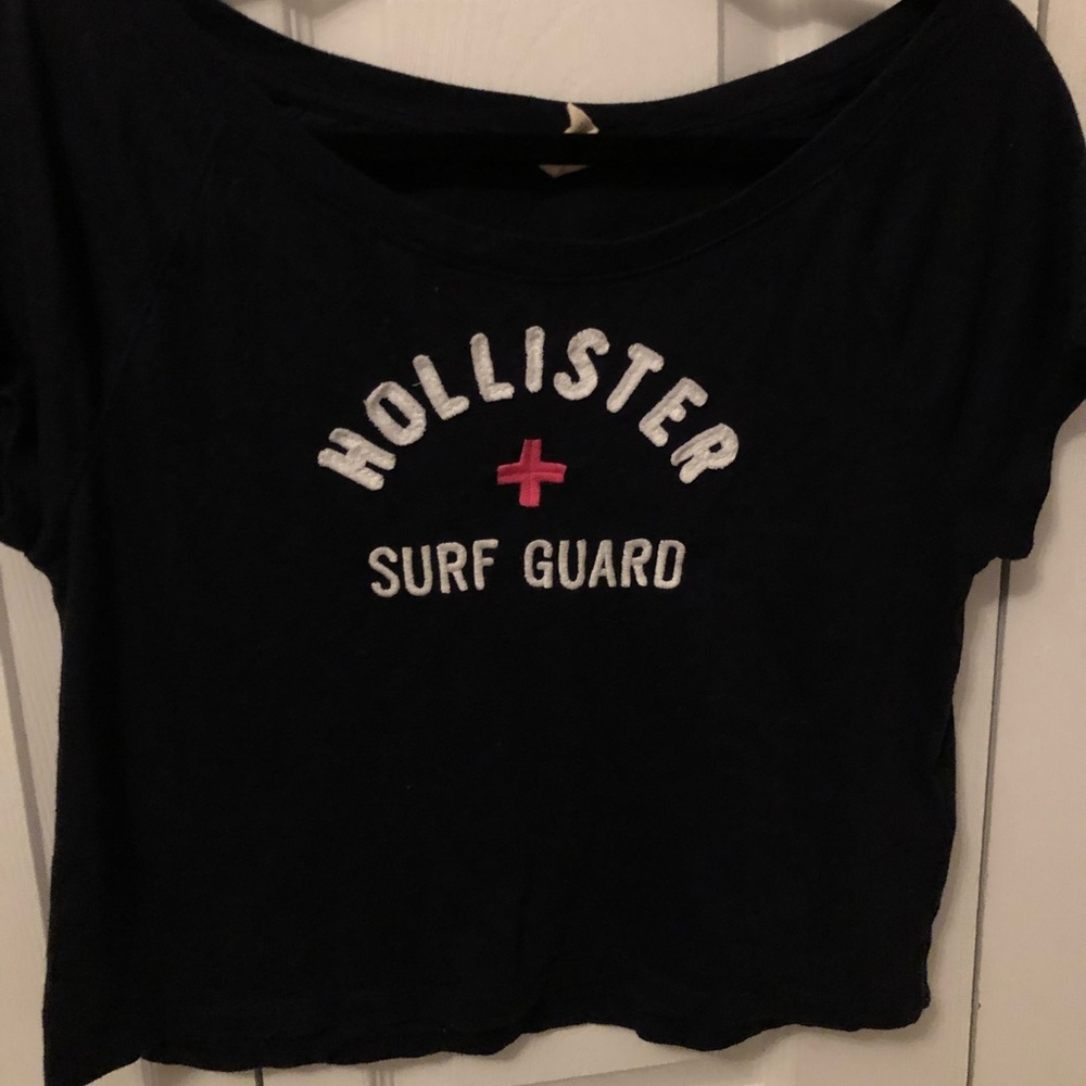 navy / black t-shirt